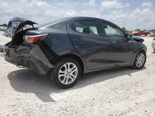 3MYDLBYV9JY304182 - 2018 TOYOTA YARIS IA 灰色 照片 3