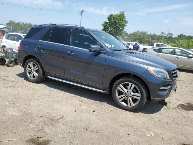 4JGDA5HB3DA171807 - 2013 MERCEDES-BENZ ML 350 4MATIC GRAY photo 4