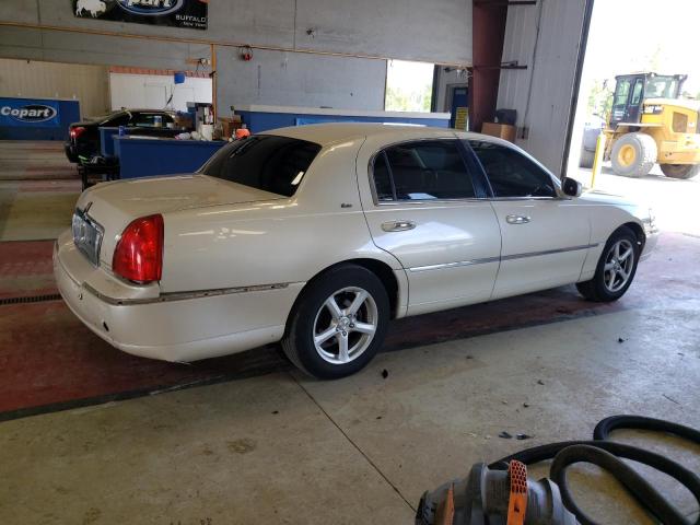 1LNHM83W63Y603445 - 2003 LINCOLN TOWN CARTIER CREAM photo 3