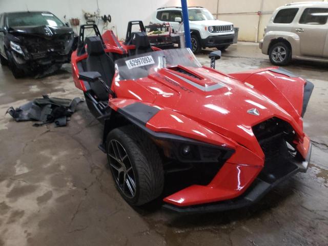 57XAAPFA7G7115147 - 2016 POLARIS SLINGSHOT SL RED photo 4