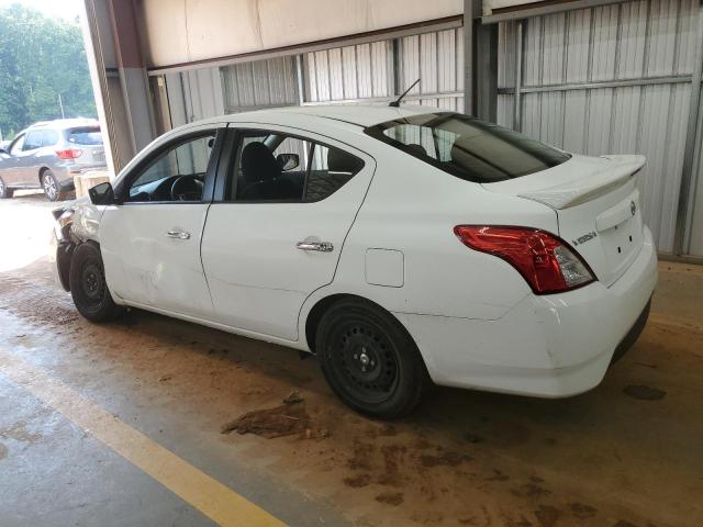 3N1CN7AP1JL874030 - 2018 NISSAN VERSA S WHITE photo 2