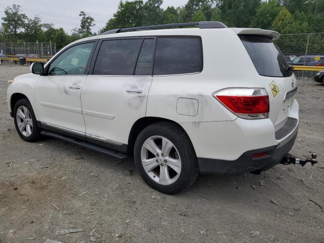 5TDBK3EH1CS125528 - 2012 TOYOTA HIGHLANDER BASE WHITE photo 2