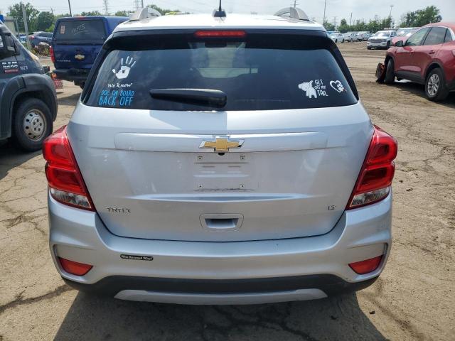 KL7CJLSB2KB960693 - 2019 CHEVROLET TRAX 1LT SILVER photo 6