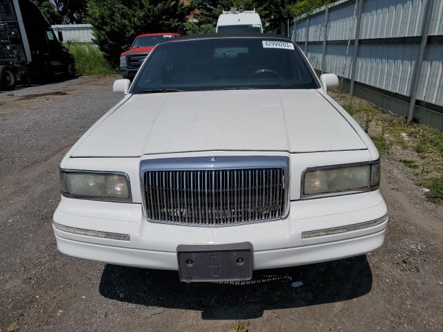 1LNLM81W7TY621420 - 1996 LINCOLN TOWN CAR EXECUTIVE WHITE photo 5