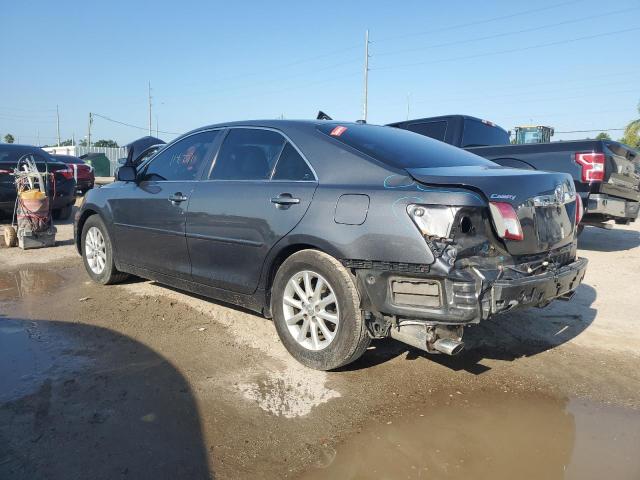 4T1BK3EK2BU121084 - 2011 TOYOTA CAMRY SE GRAY photo 2