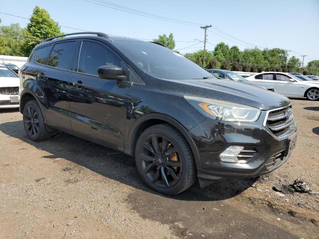 1FMCU9GD8HUD32976 - 2017 FORD ESCAPE SE BLACK photo 4