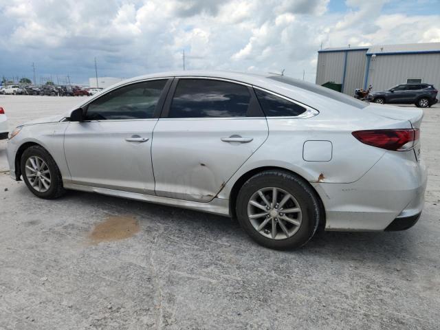 5NPE24AF6KH771126 - 2019 HYUNDAI SONATA SE SILVER photo 2