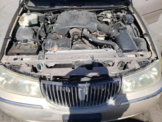 1LNFM81W8WY656940 - 1998 LINCOLN TOWN CAR EXECUTIVE TAN photo 11