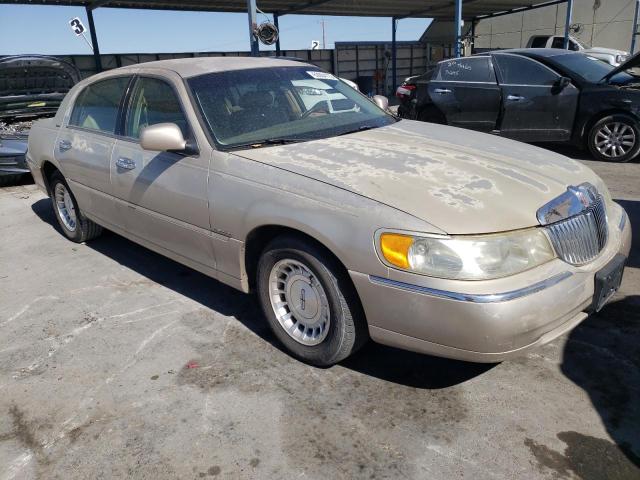 1LNFM81W8WY656940 - 1998 LINCOLN TOWN CAR EXECUTIVE TAN photo 4