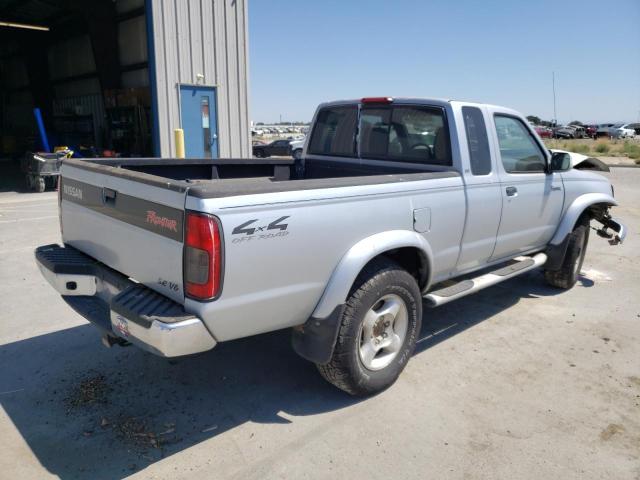 1N6ED26Y3YC361393 - 2000 NISSAN FRONTIER KING CAB XE SILVER photo 3