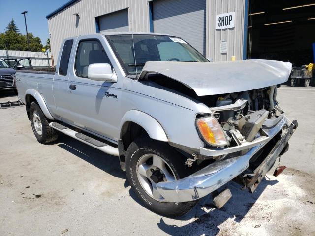 1N6ED26Y3YC361393 - 2000 NISSAN FRONTIER KING CAB XE SILVER photo 4
