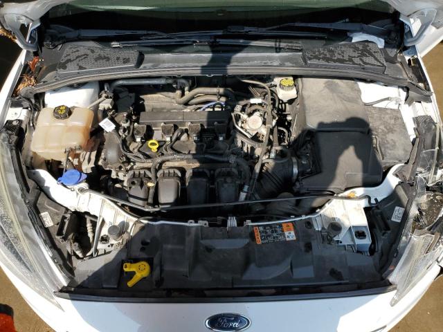 1FADP3K2XHL291118 - 2017 FORD FOCUS SE WHITE photo 11