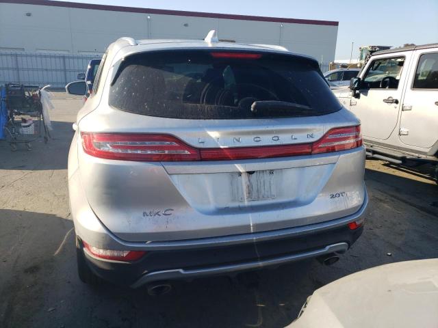 5LMCJ2C98JUL04437 - 2018 LINCOLN MKC SELECT 银色 照片 6