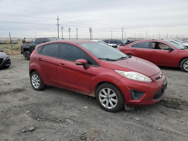 3FADP4EJ5DM137112 - 2013 FORD FIESTA SE RED photo 4