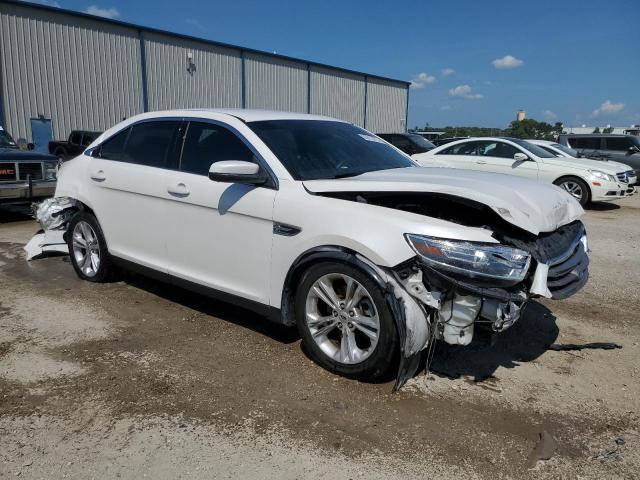 1FAHP2E80KG100303 - 2019 FORD TAURUS SEL WHITE photo 4