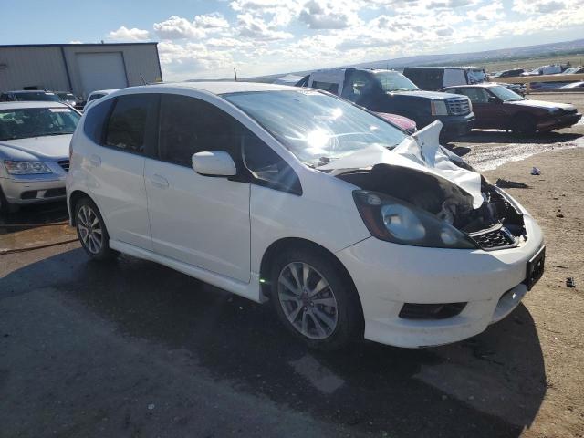 JHMGE8H5XCC034687 - 2012 HONDA FIT SPORT WHITE photo 4