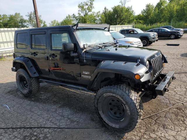 1J4GA59107L211156 - 2007 JEEP WRANGLER SAHARA BLACK photo 4