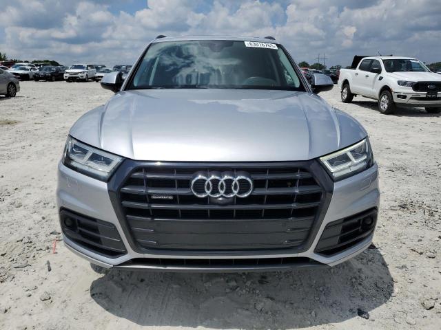 WA1CNAFY4K2112531 - 2019 AUDI Q5 PRESTIGE SILVER photo 5