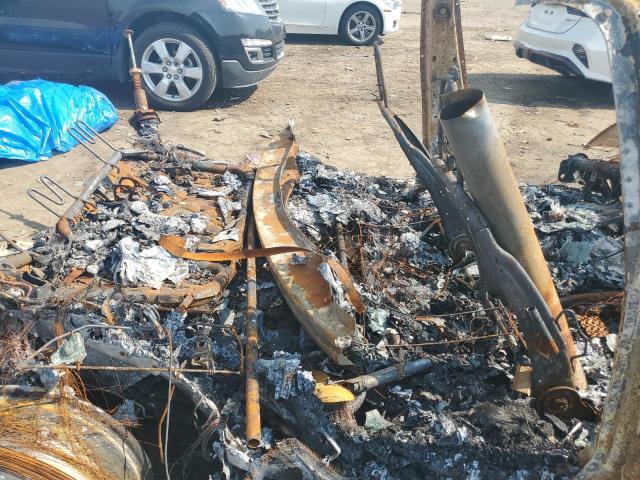 5YJSA1E20HF218166 - 2017 TESLA MODEL S Yanmış foto 10