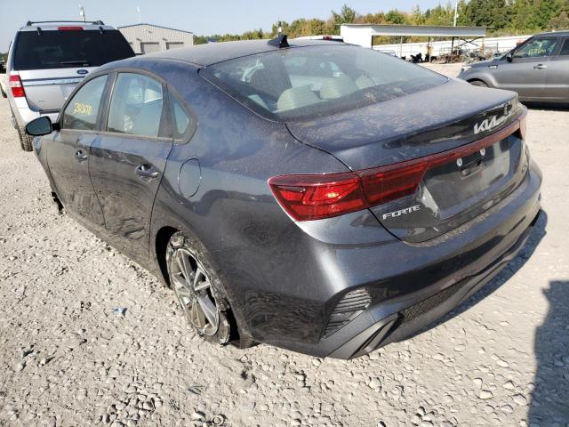 3KPF24AD7NE464866 - 2022 KIA FORTE FE GRAY photo 3