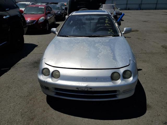 JH4DC4468VS017749 - 1997 ACURA INTEGRA GS SILVER photo 5