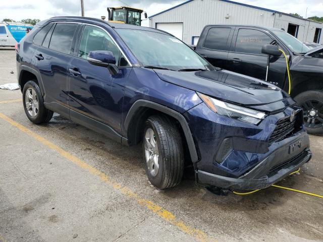 2T3P1RFV7PW393410 - 2023 TOYOTA RAV4 XLE BLUE photo 4