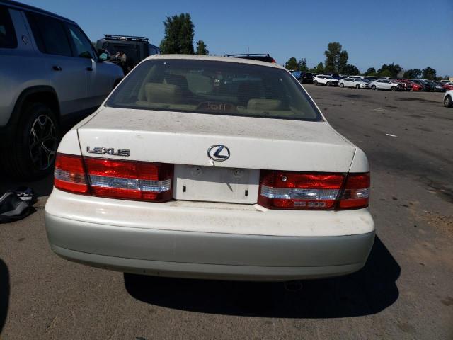 JT8BF28G810334412 - 2001 LEXUS ES 300 WHITE photo 6