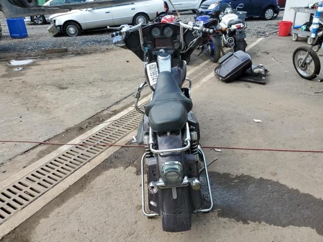 1HD1FCW195Y686535 - 2005 HARLEY-DAVIDSON FLHTCUI 黑色 照片 4