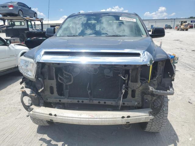 5TFUY5F10EX415468 - 2014 TOYOTA TUNDRA DOUBLE CAB SR/SR5 GRAY photo 5