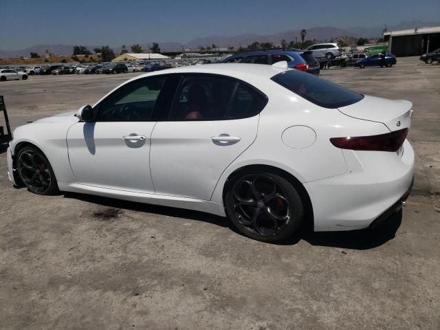 ZARFAECN6J7578730 - 2018 ALFA ROMEO GIULIA TI WHITE photo 2