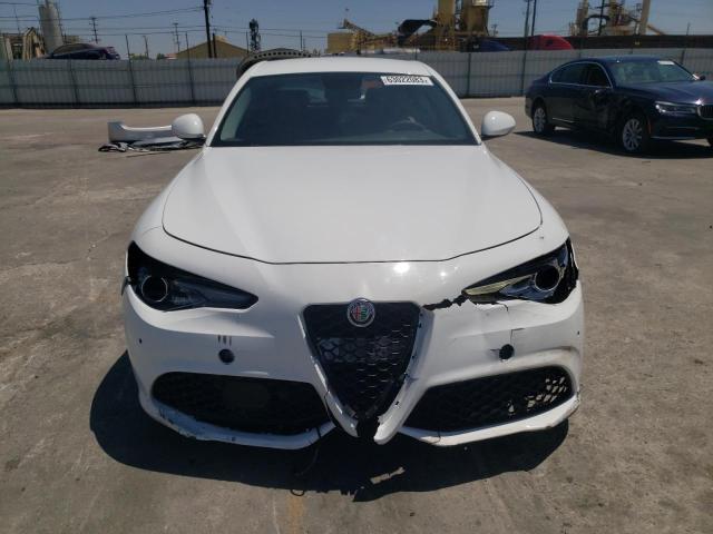 ZARFAECN6J7578730 - 2018 ALFA ROMEO GIULIA TI WHITE photo 5