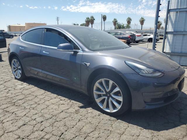 5YJ3E1EA3KF543031 - 2019 TESLA MODEL 3 GRAY photo 4