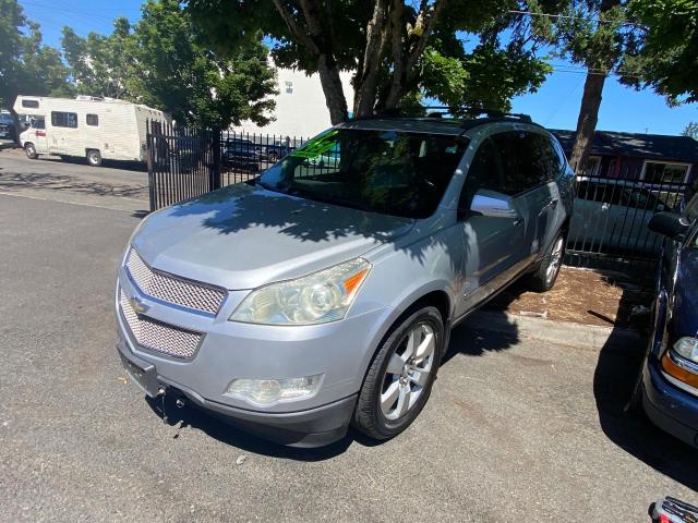 1GNEV33D39S107656 - 2009 CHEVROLET TRAVERSE LTZ SILVER photo 2