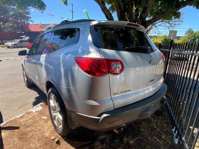 1GNEV33D39S107656 - 2009 CHEVROLET TRAVERSE LTZ SILVER photo 3