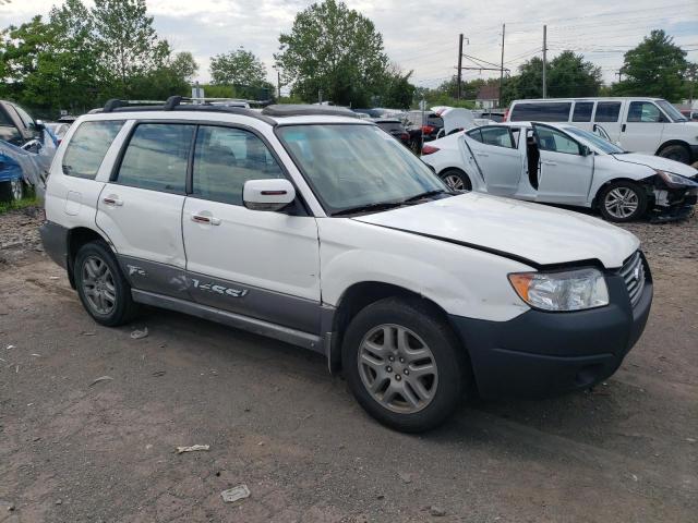 JF1SG67628H718380 - 2008 SUBARU FORESTER 2.5X LL BEAN WHITE photo 4