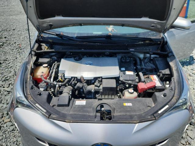JTDKBRFU5J3075553 - 2018 TOYOTA PRIUS WHITE photo 11