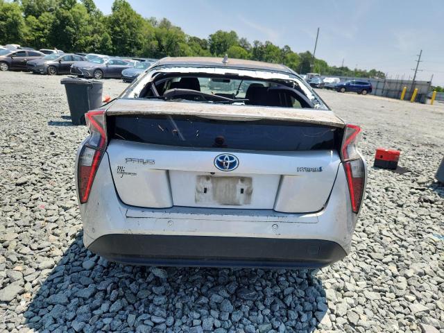 JTDKBRFU5J3075553 - 2018 TOYOTA PRIUS WHITE photo 6
