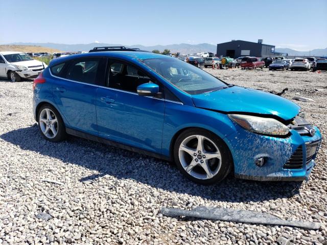 1FAHP3N21CL343418 - 2012 FORD FOCUS TITANIUM BLUE photo 4