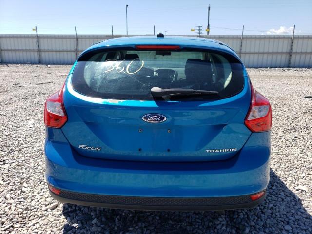 1FAHP3N21CL343418 - 2012 FORD FOCUS TITANIUM BLUE photo 6