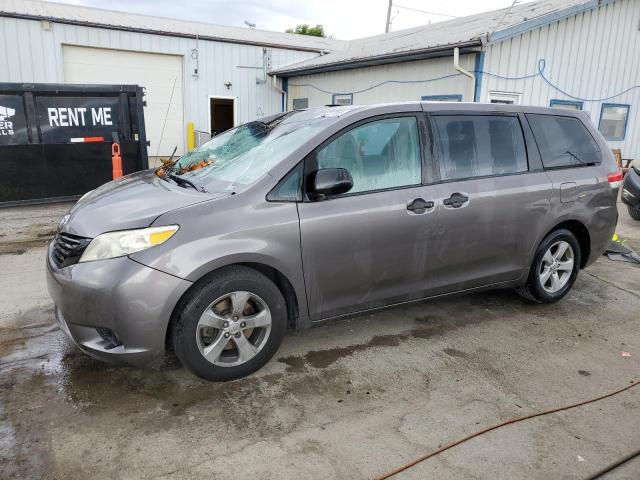 2011 TOYOTA SIENNA, 
