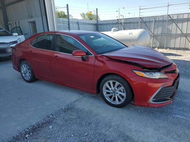 4T1C11AK0PU098610 - 2023 TOYOTA CAMRY LE 红色 照片 4