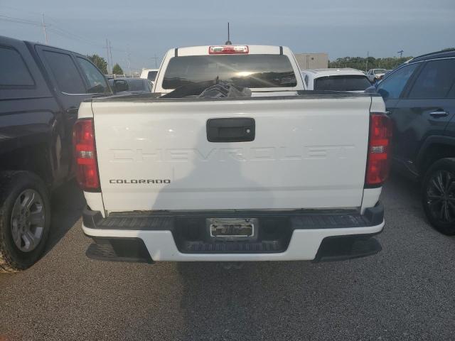 1GCHSBEA2M1208553 - 2021 CHEVROLET COLORADO WHITE photo 6