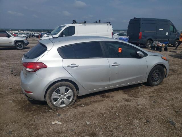 KNAFK5A81G5637222 - 2016 KIA FORTE LX SILVER photo 3