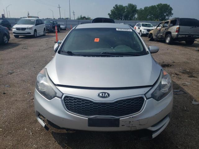 KNAFK5A81G5637222 - 2016 KIA FORTE LX SILVER photo 5