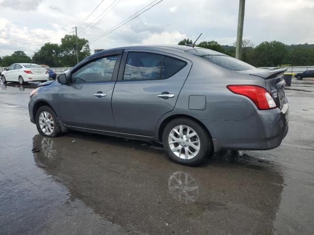 3N1CN7AP0JL860197 - 2018 NISSAN VERSA S Boz foto 2