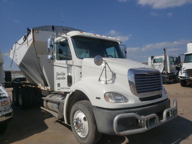 1FUJF0CV16DW25544 - 2006 FREIGHTLINER COLUMBIA 112 WHITE photo 1