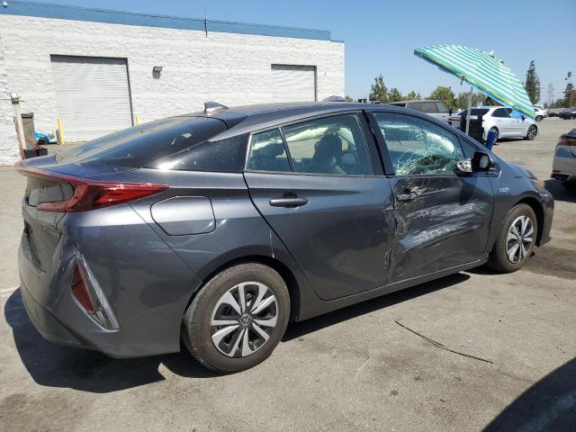 JTDKARFP8J3094532 - 2018 TOYOTA PRIUS PRIM 灰色 照片 3