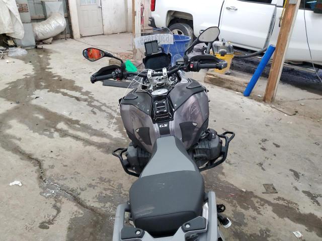 WB10M3308S6K91796 - 2025 BMW R 1300 GS ADVENTURE BLACK photo 6