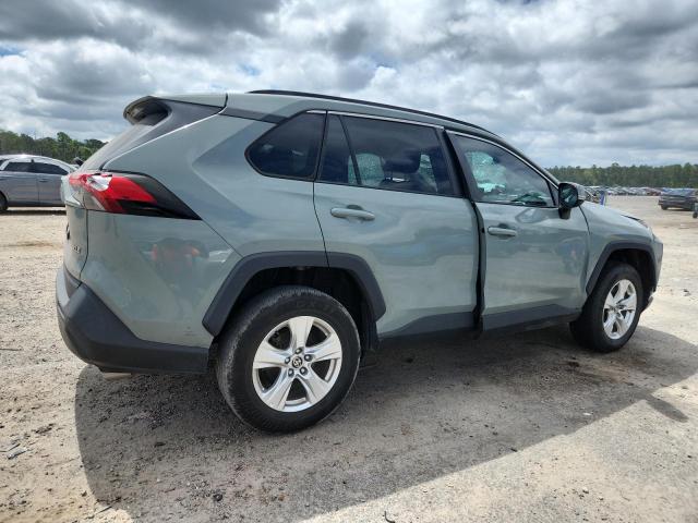 2T3W1RFV3MW183037 - 2021 TOYOTA RAV4 XLE 灰色 照片 3