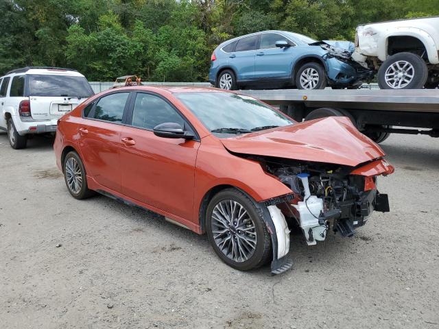 3KPF54AD0NE507757 - 2022 KIA FORTE GT LINE RED photo 4